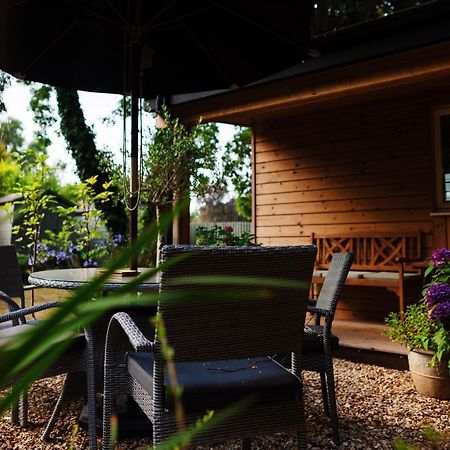 The Six Bells Bed and Breakfast Bourne Buitenkant foto
