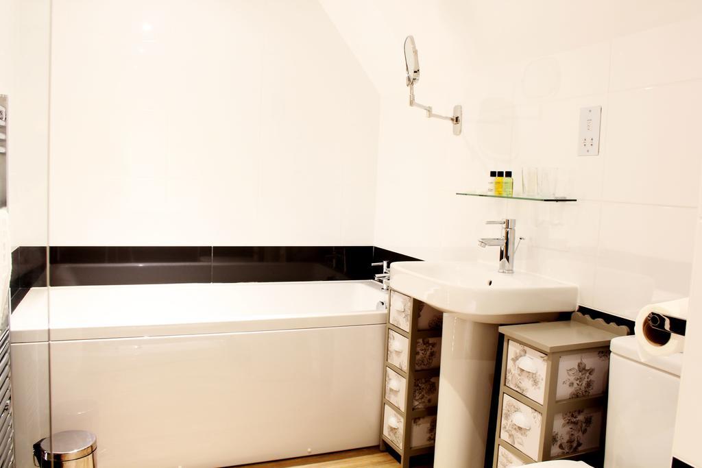 The Six Bells Bed and Breakfast Bourne Kamer foto