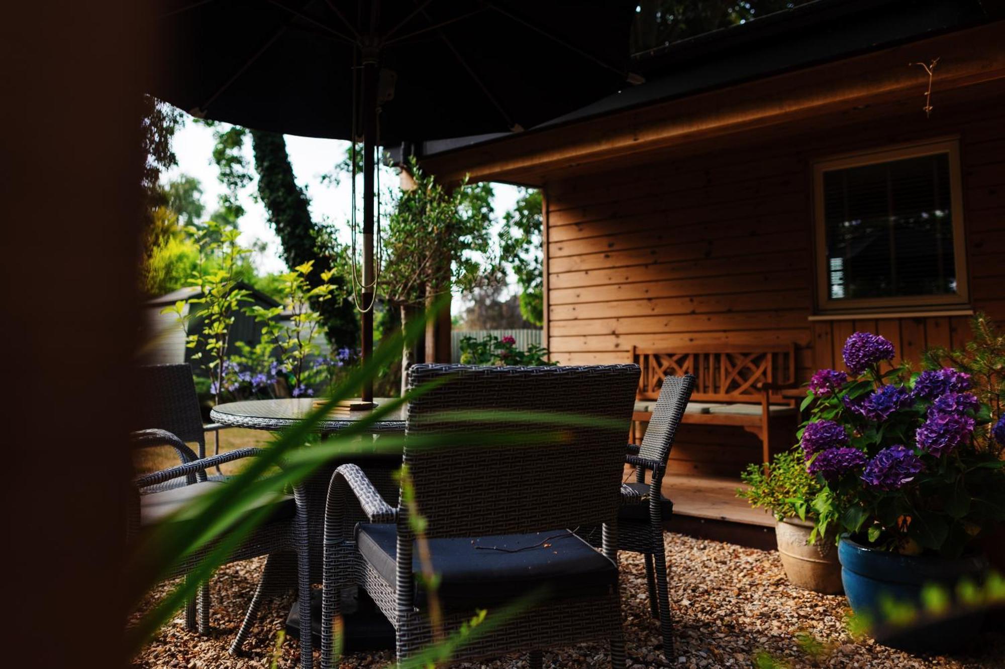 The Six Bells Bed and Breakfast Bourne Buitenkant foto