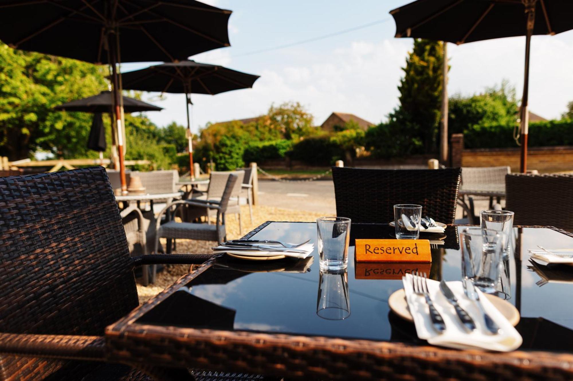 The Six Bells Bed and Breakfast Bourne Buitenkant foto