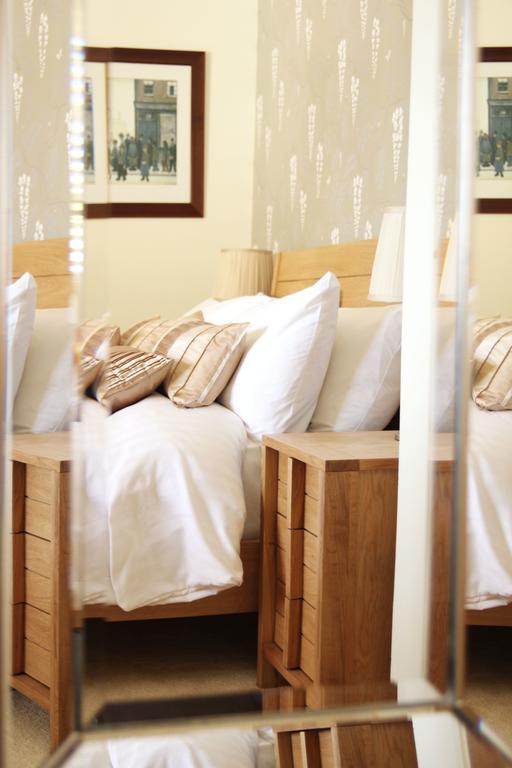 The Six Bells Bed and Breakfast Bourne Kamer foto